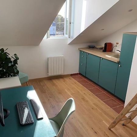 Charmant Studio A Proximite De La Gare Rer A Chatou Zewnętrze zdjęcie
