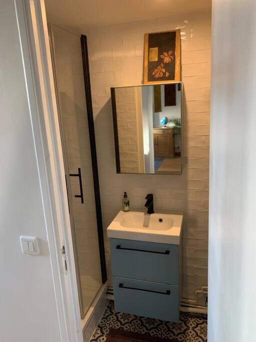 Charmant Studio A Proximite De La Gare Rer A Chatou Zewnętrze zdjęcie